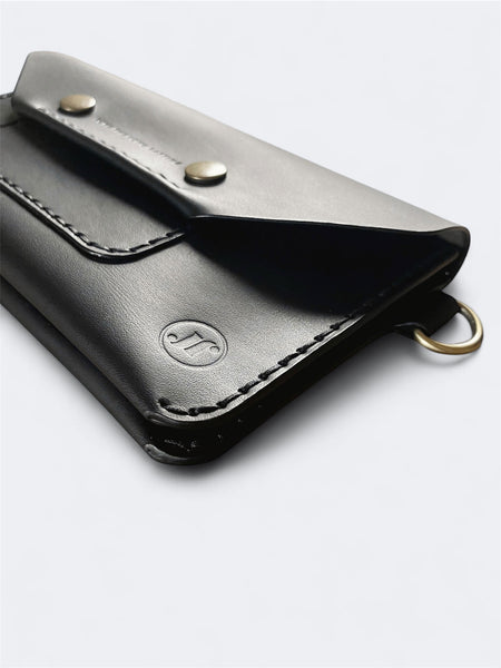 Clutch Crosbody Umhaengetasche aus Echtleder Farbe schwarz handgenaeht